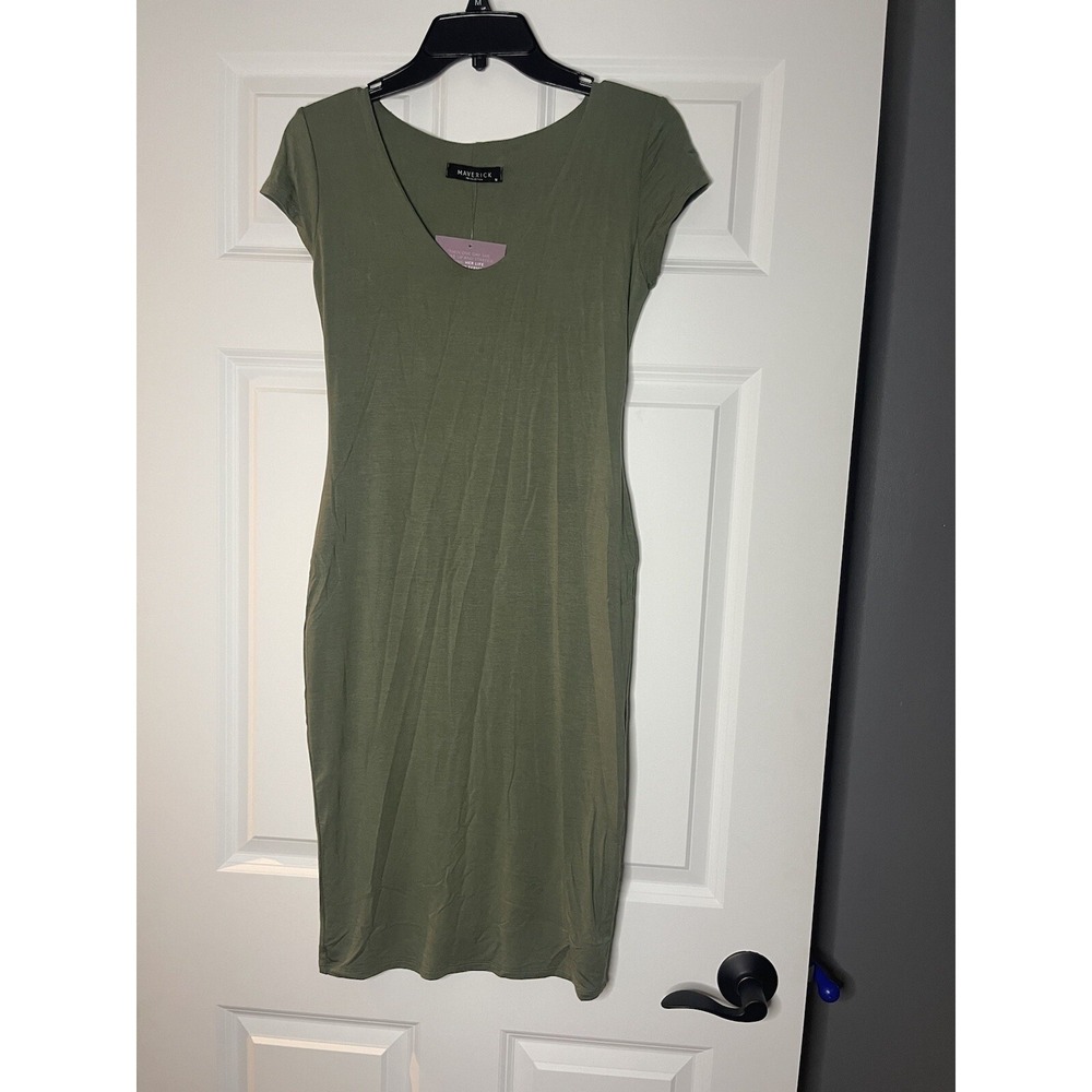 Maverick the collection Ellis short sleeve Bodycon dress green medium nwt